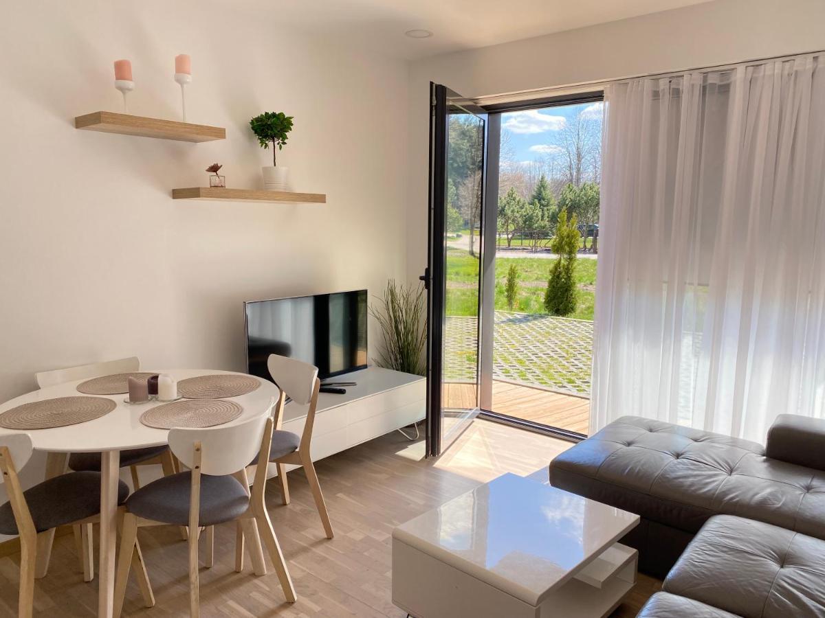 Smilciu Trio Keturvieciai Apartamentai Su Terasa 帕兰加 外观 照片